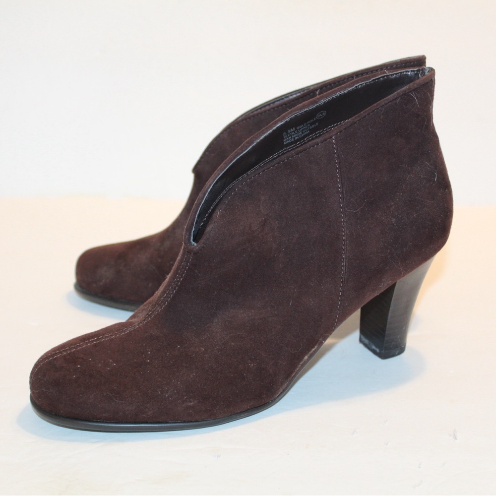 Aerosoles Women’s Suede Ankle Boots Size 8.5